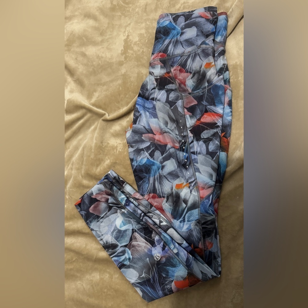 Lululemon Fast and Free HR Floral Patterned Leggings Size 4